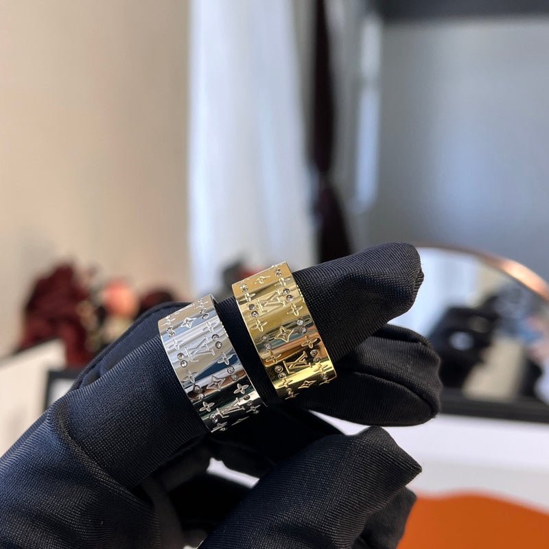 LV Pave Monogram Band Ring - Image 7