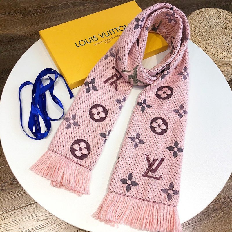 LV Four-Color Textured Knit Monogram Fringed Scarf - Image 18