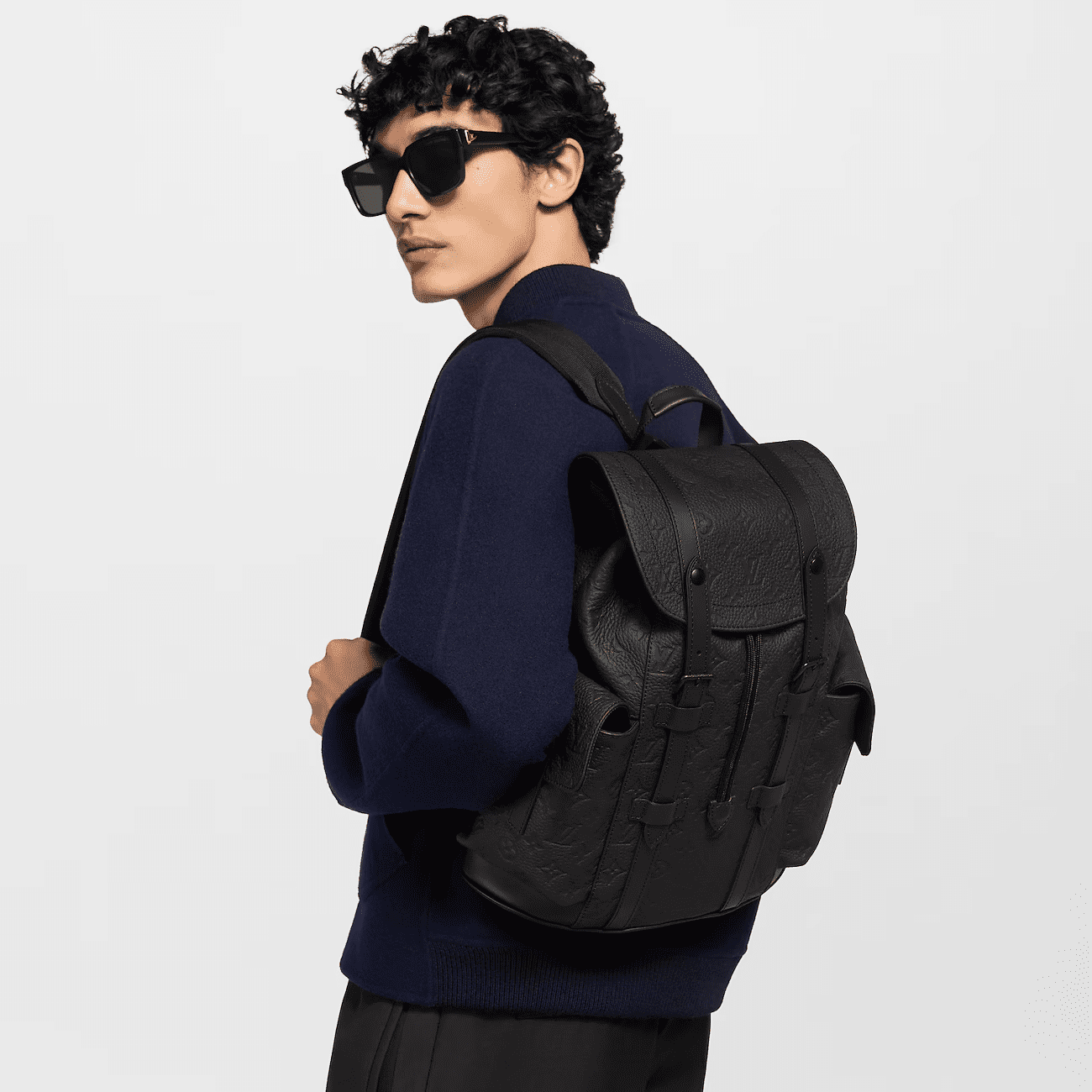 Alternative view of Louis Vuitton Christopher PM Taurillon