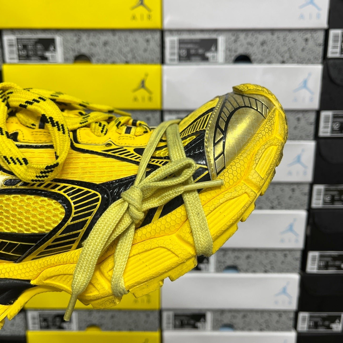 Balenciaga 3XL Yellow Black - Image 3