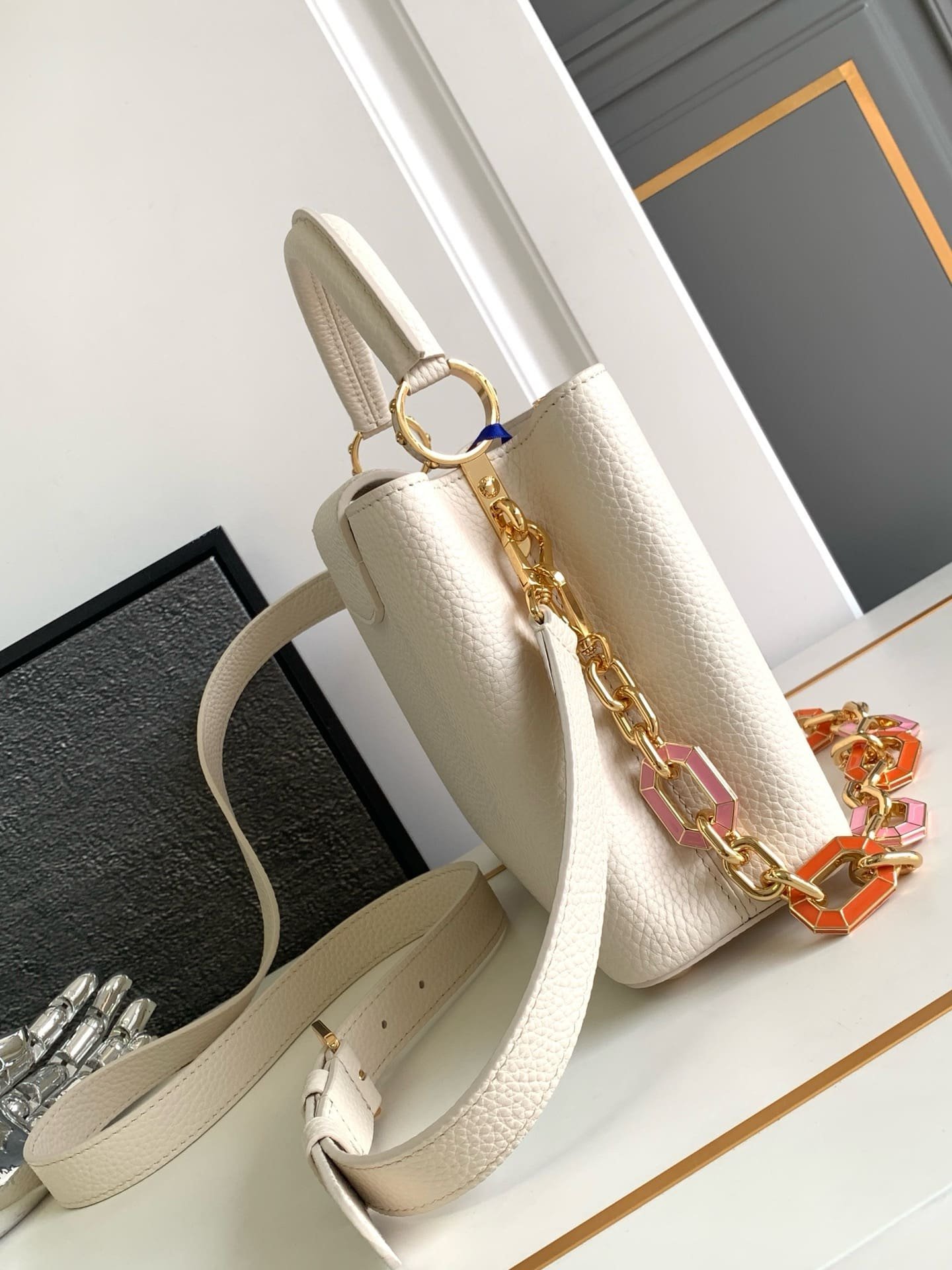 Louis Vuitton Capucines BB Taurillon - Image 5