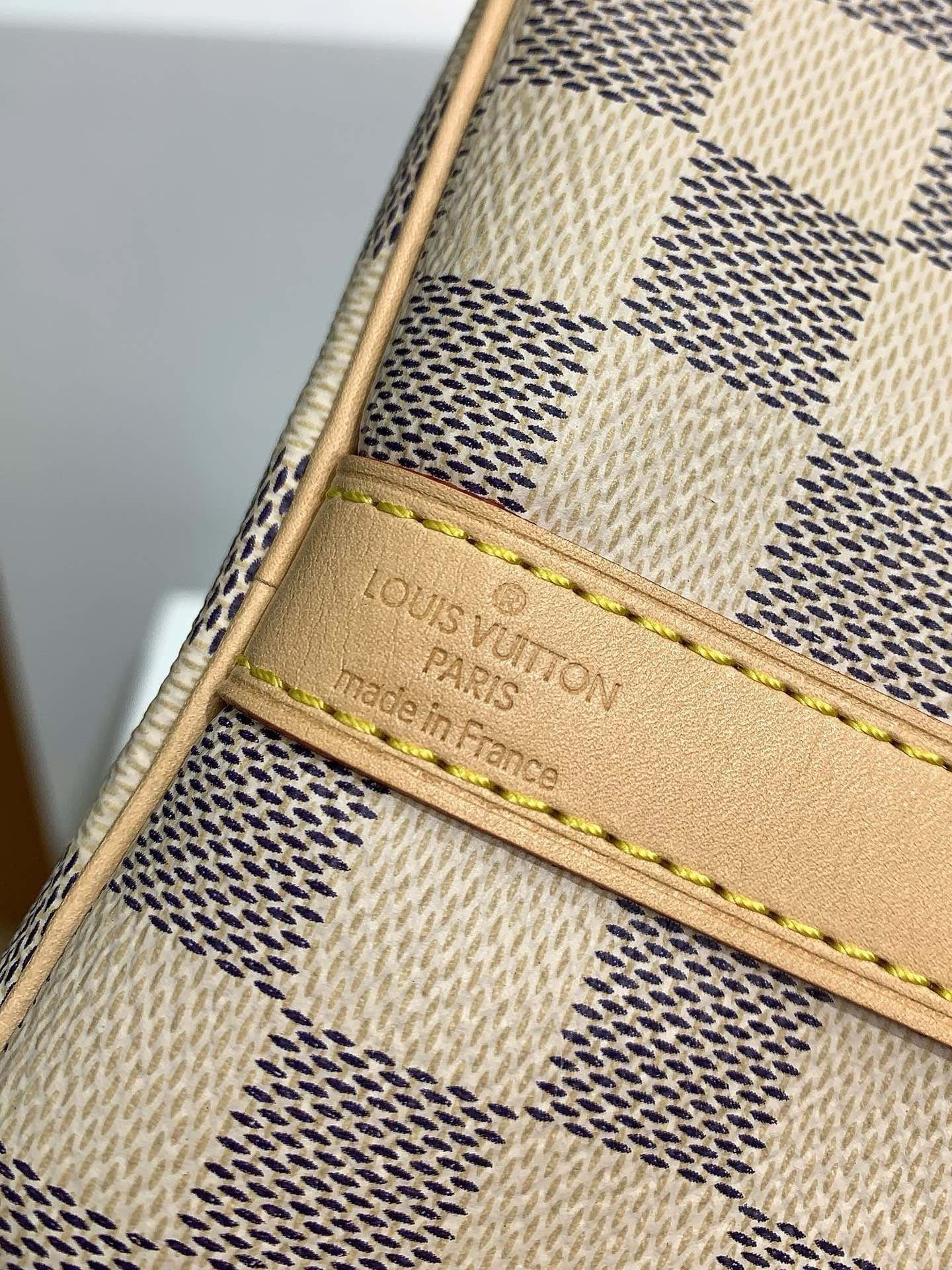 Louis Vuitton Damier Azur Coated Canvas - Image 4