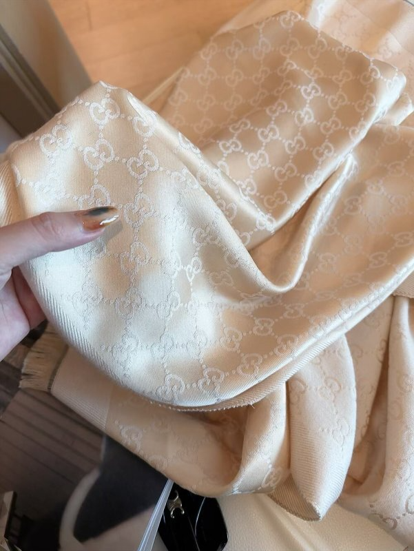 GUCCI Wool Multi-tone GG Scarf - Image 3
