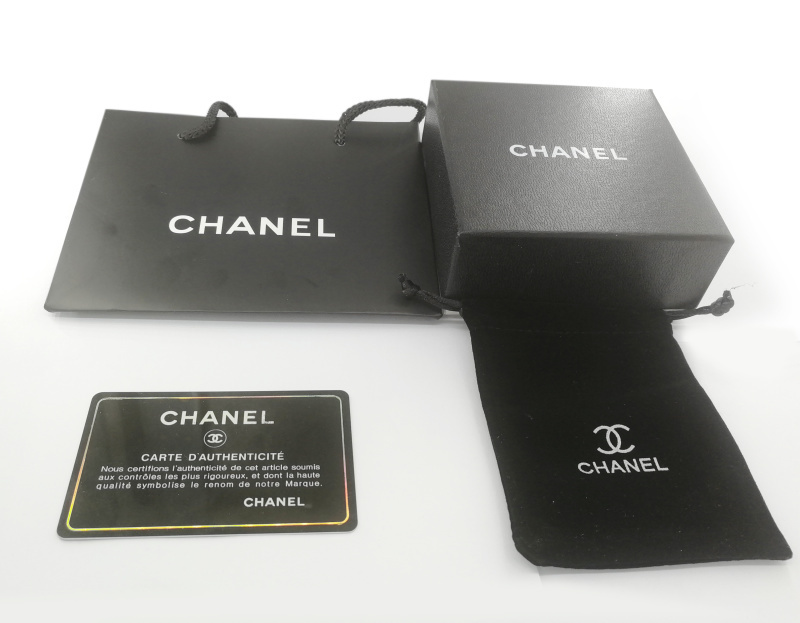 Chanel Black Inlay Double C Cuff Bangle - Image 10