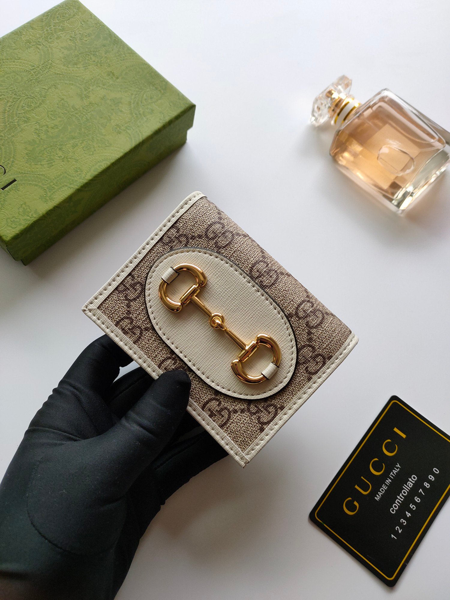 GUCCI Horsebit GG Card Holder - Image 5