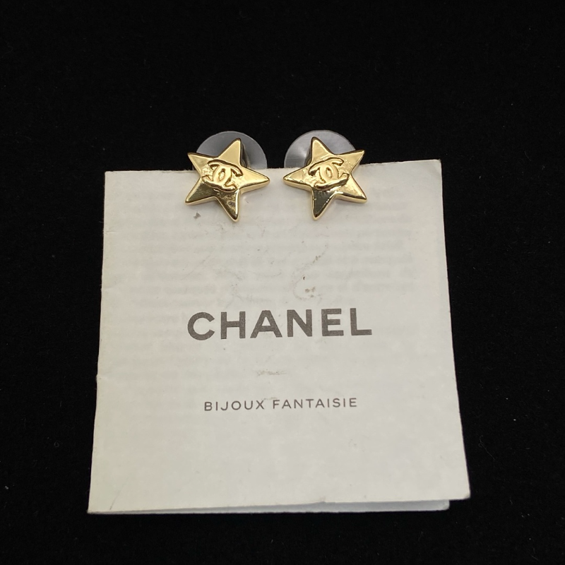 Chanel Star Shape Metal Stud Earrings - Image 4