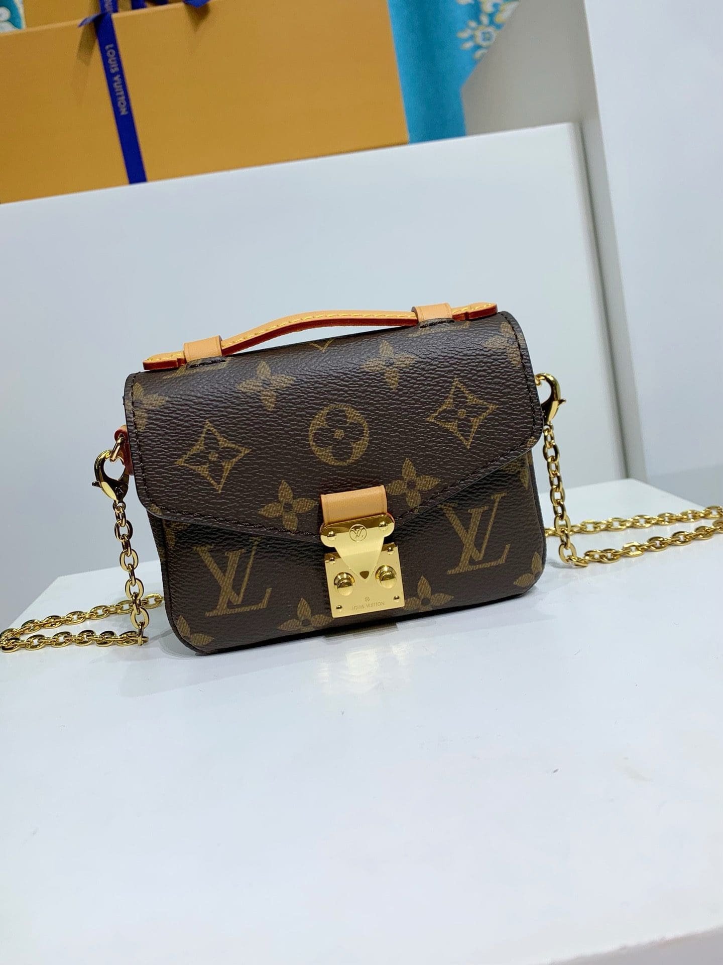 Louis Vuitton Micro Métis Mini Chain - Image 3