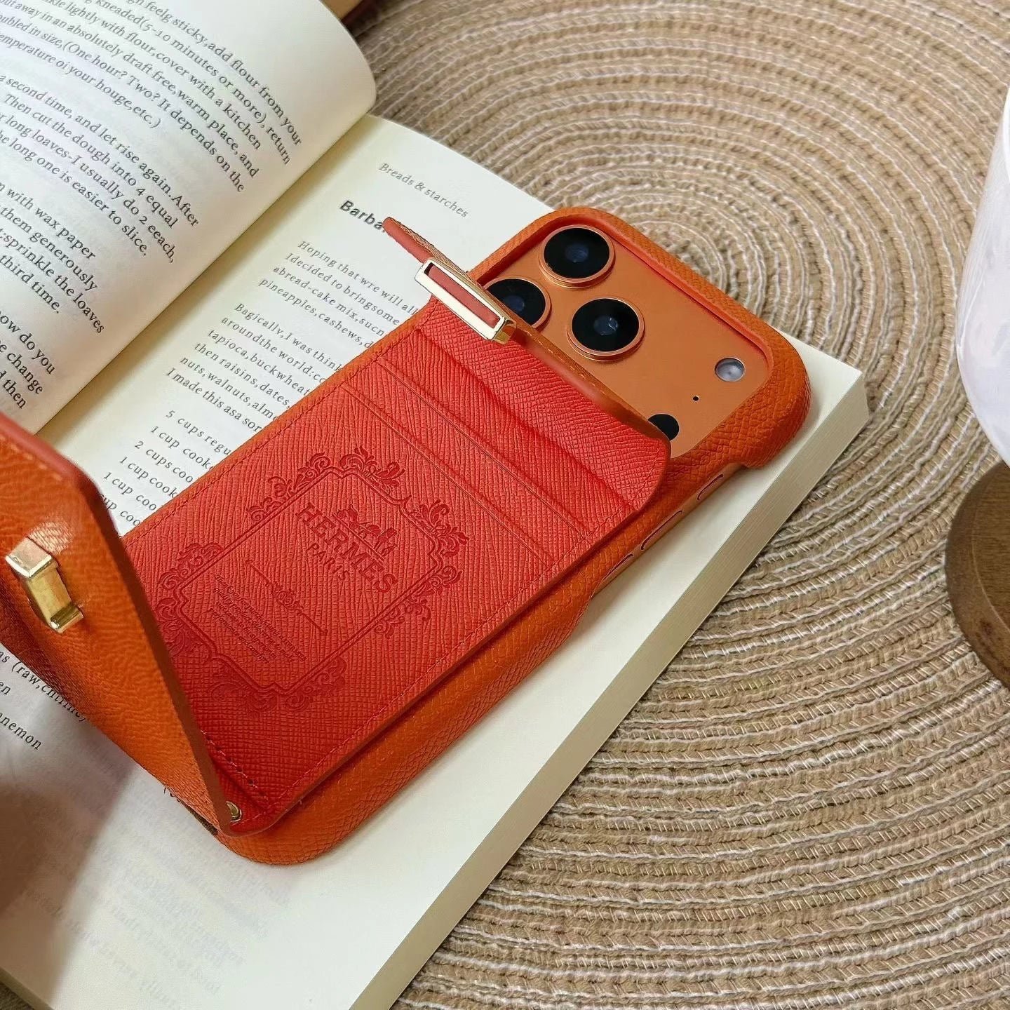 Alternative view of Herm??s iPhone 17 Pro Max Case ?C Leather Hermes Phone Case With Card Holder