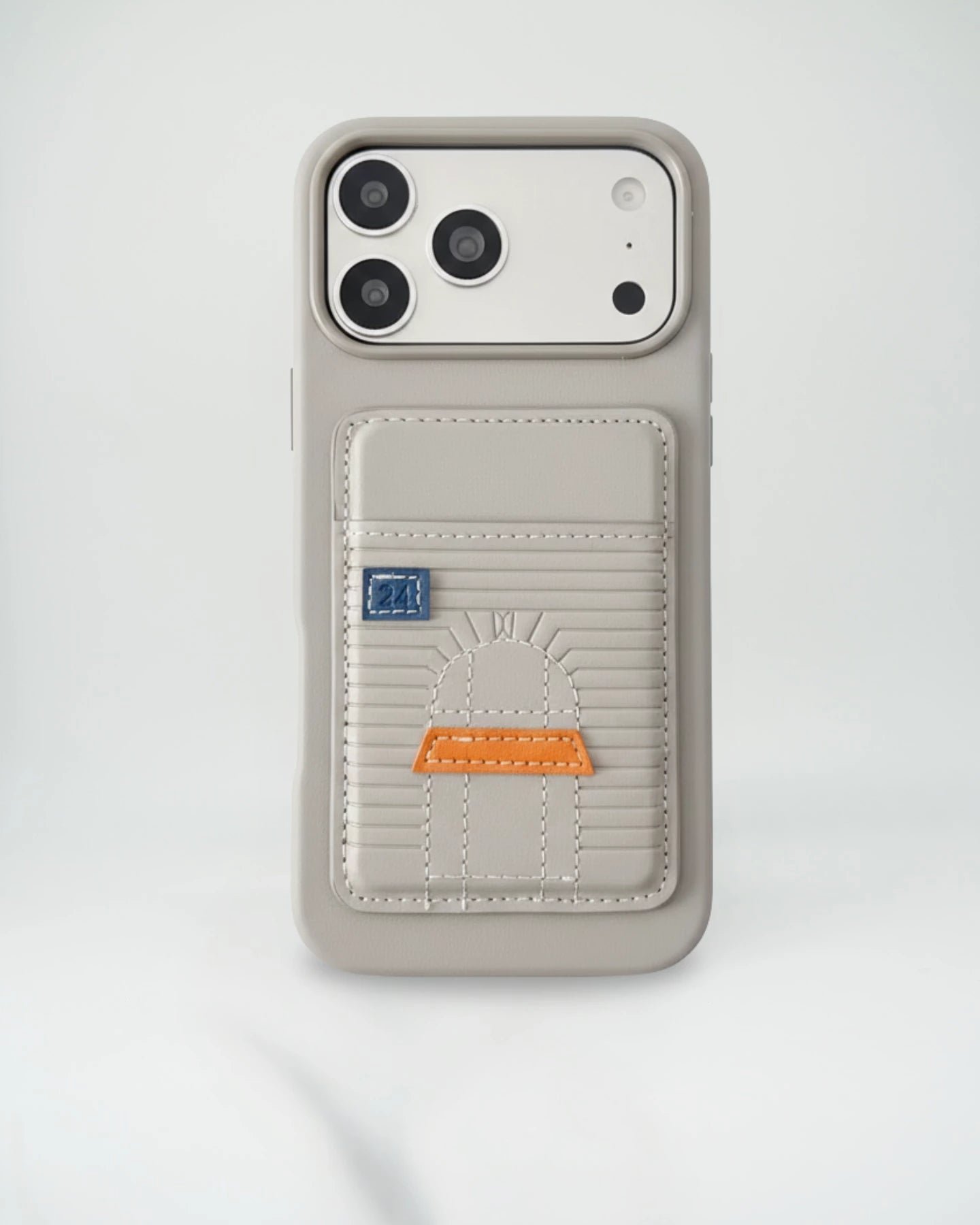 Silver Herm??s iPhone 17 Pro Max Case with Card Slot ?C Luxury Leather Hermes Phone Case