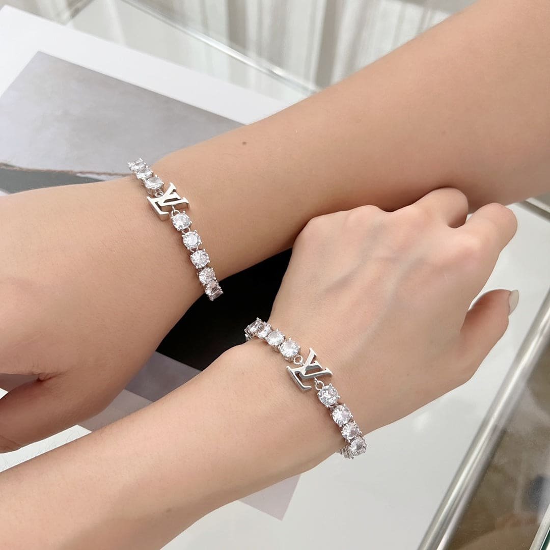 LV Diamond Tennis Chain Bracelet - Image 6