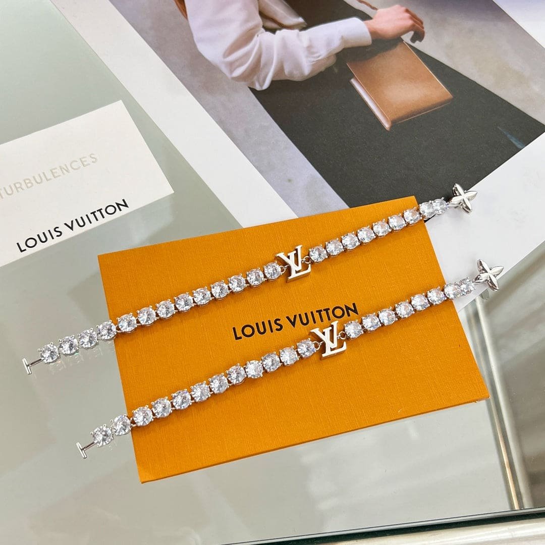 LV Diamond Tennis Chain Bracelet - Image 5