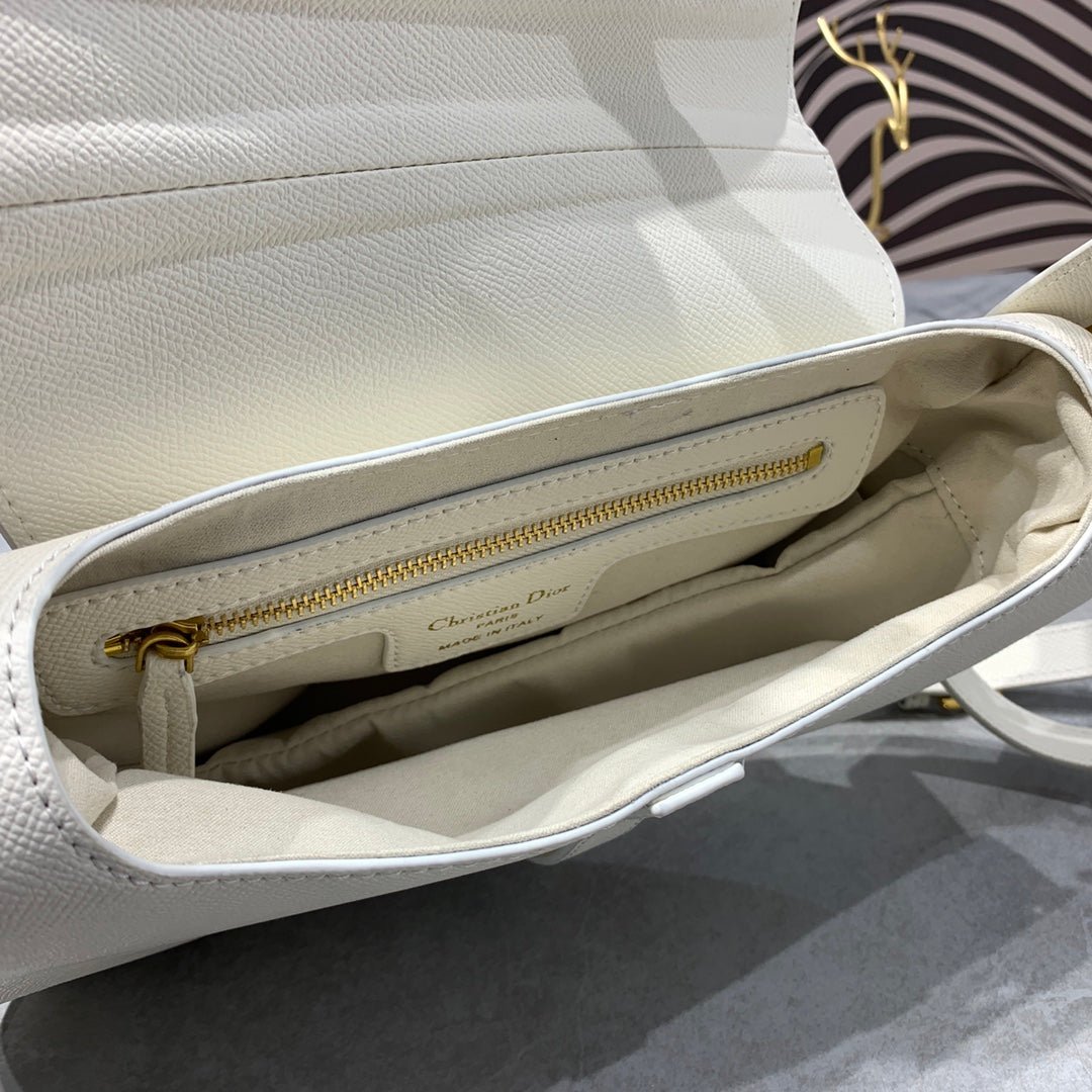 Dior Saddle White Soft Grained Calfskin Handbag - Image 9