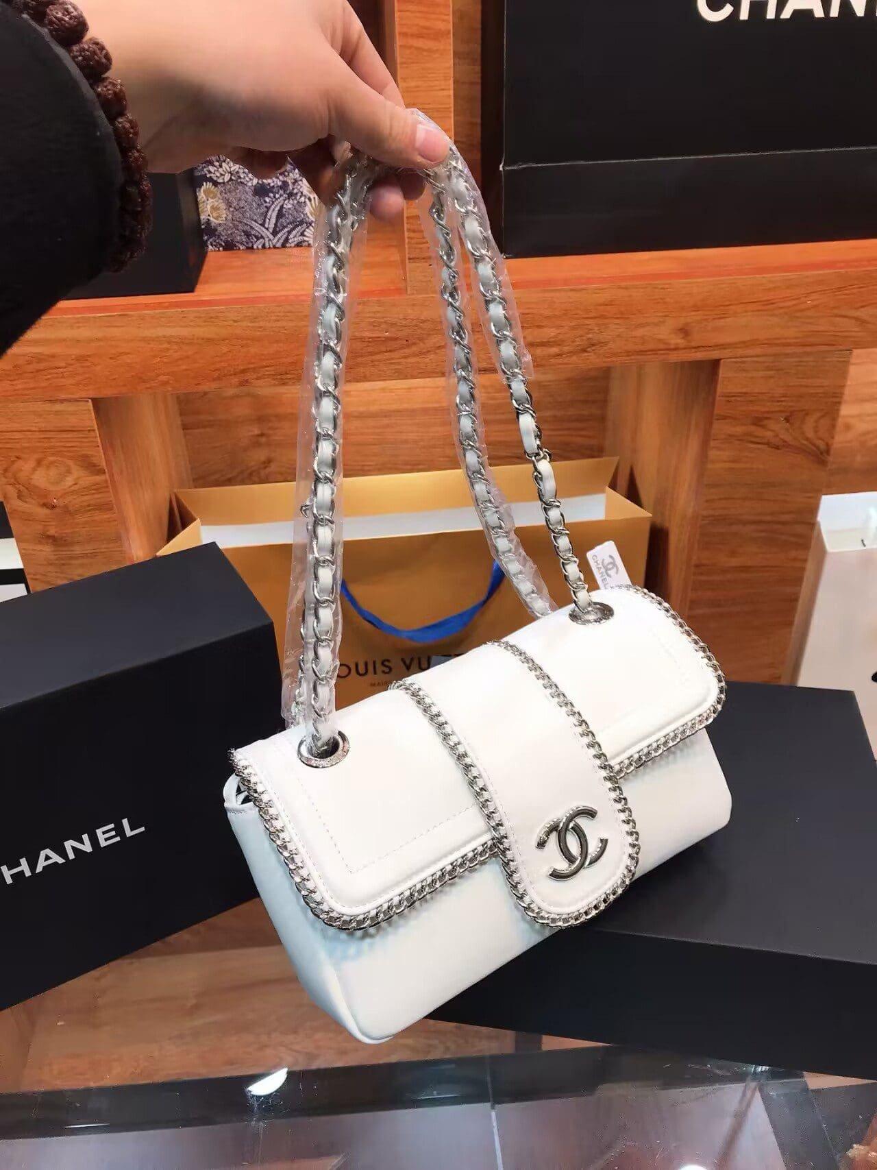 CHANEL Lambskin Mini Madison Flap White - Image 8