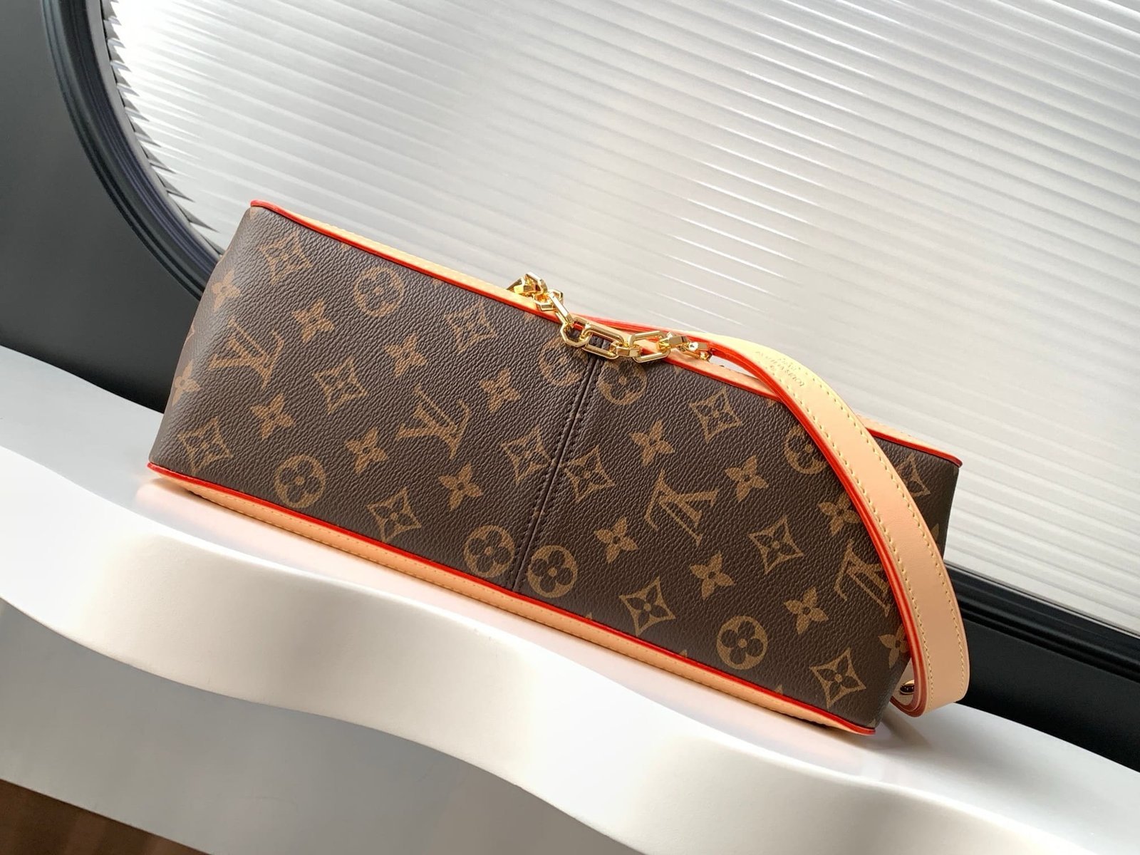 Louis Vuitton Dauphine Soft GM Monogram - Image 5