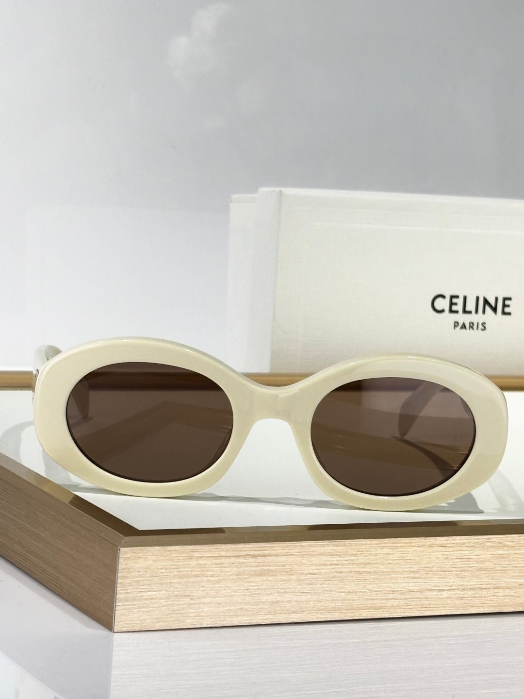 TRIOMPHE SUNGLASSES 40194U IN IVORY ACETATE - Image 9