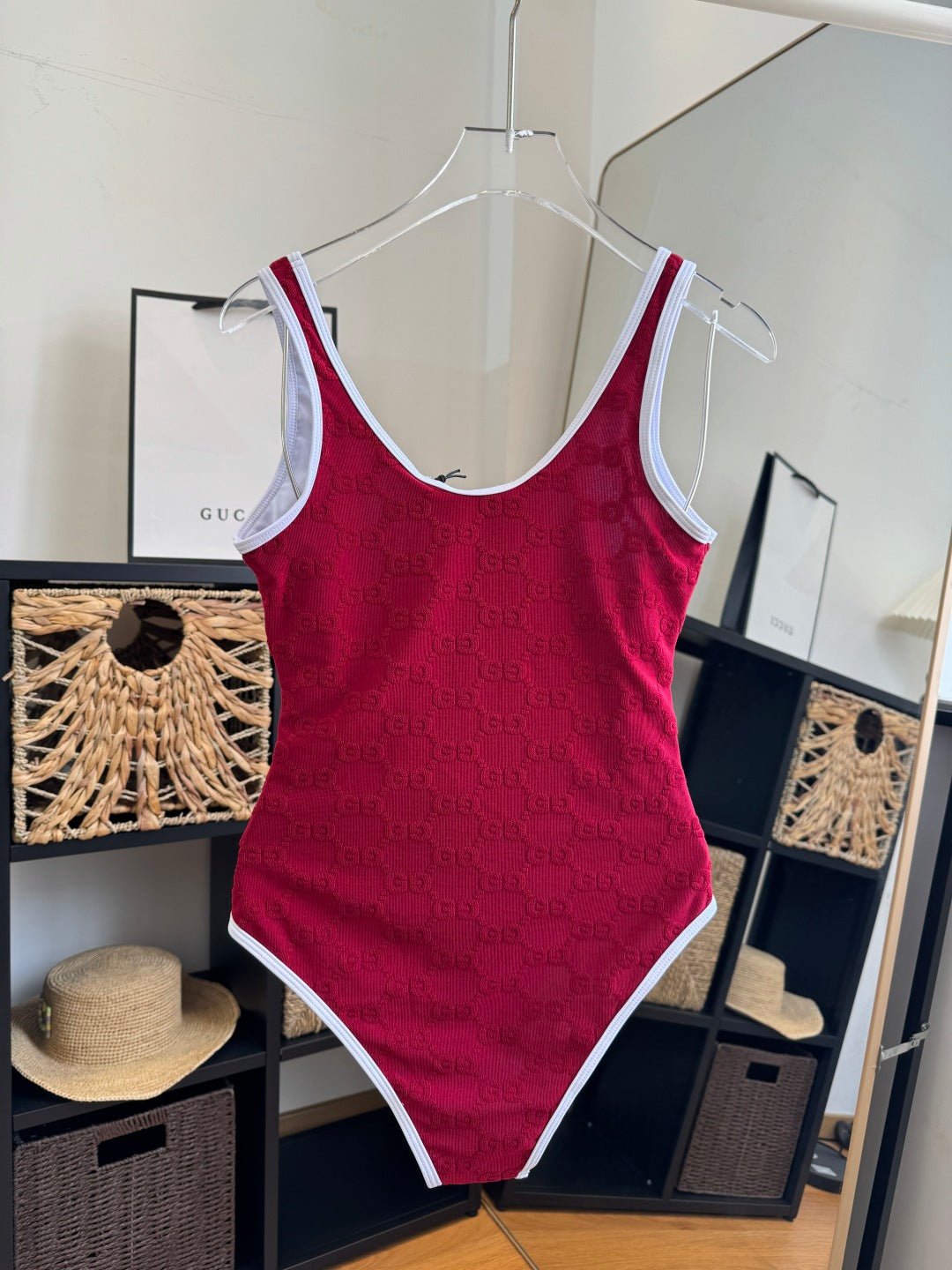 Gucci 26s One-Piece Red Cotton 184233 - Image 6