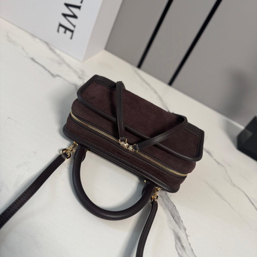 Loewe 2026 Amazona 180 Bag 20cm Brown Soft Calfskin 289375 - Image 6