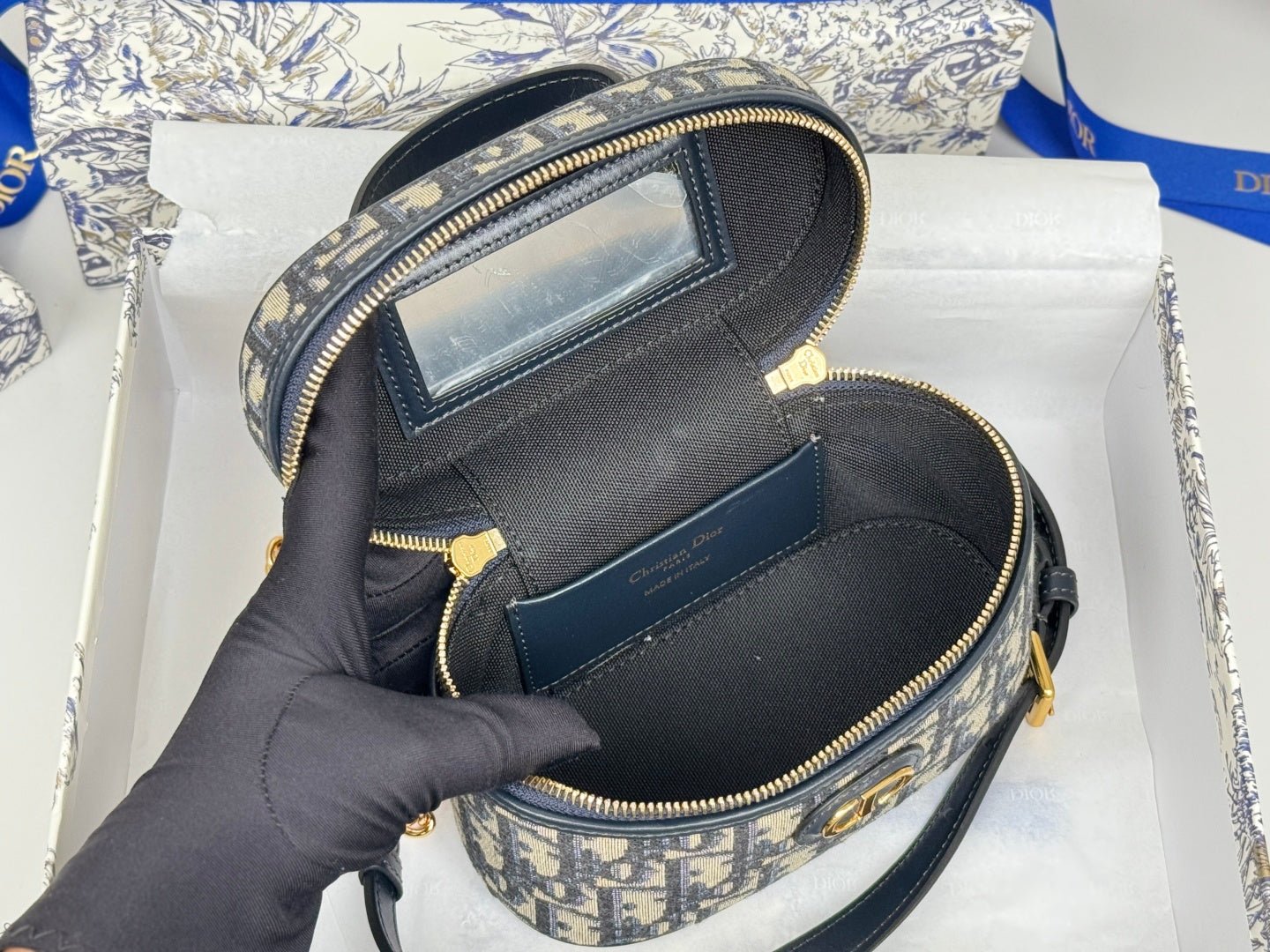 Dior 30 Montaigne Vanity Series Blue Mini Case Canvas - Image 5