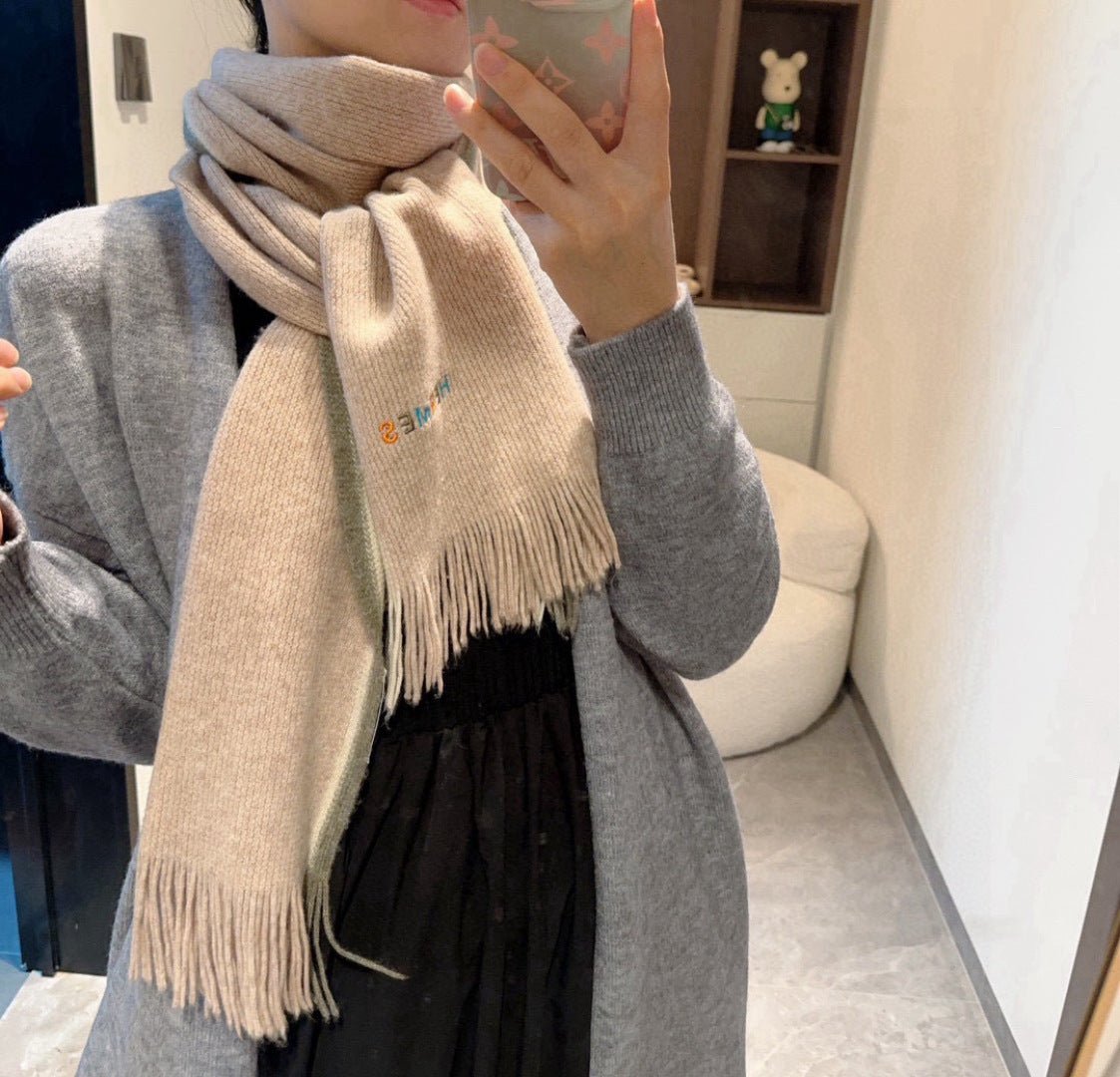 Hermès Cashmere Logo Scarf - Image 4