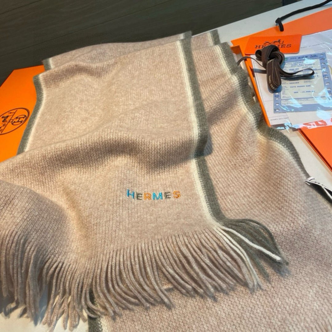 Hermès Cashmere Logo Scarf - Image 6