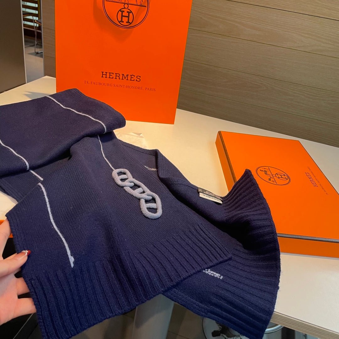Hermès Knit Cashmere Scarf - Image 8
