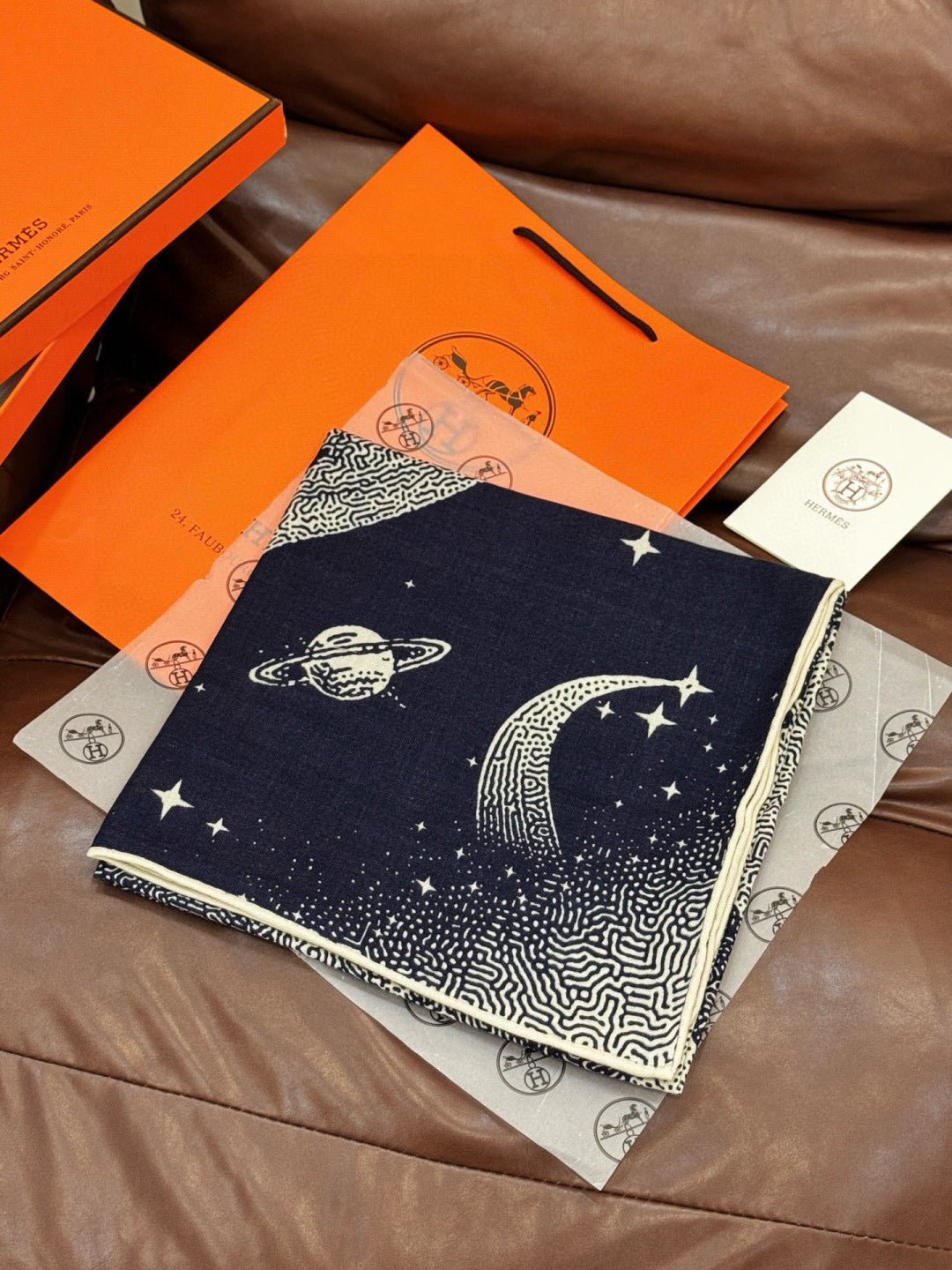 Alternative view of HERMES HERMES 25S SCARF 140 IN SILK CASERE 987418