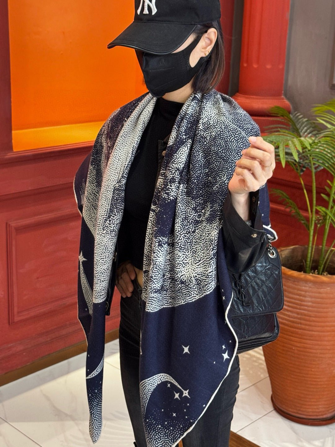 Hermès Cashmere Reversible Scarf - Image 6