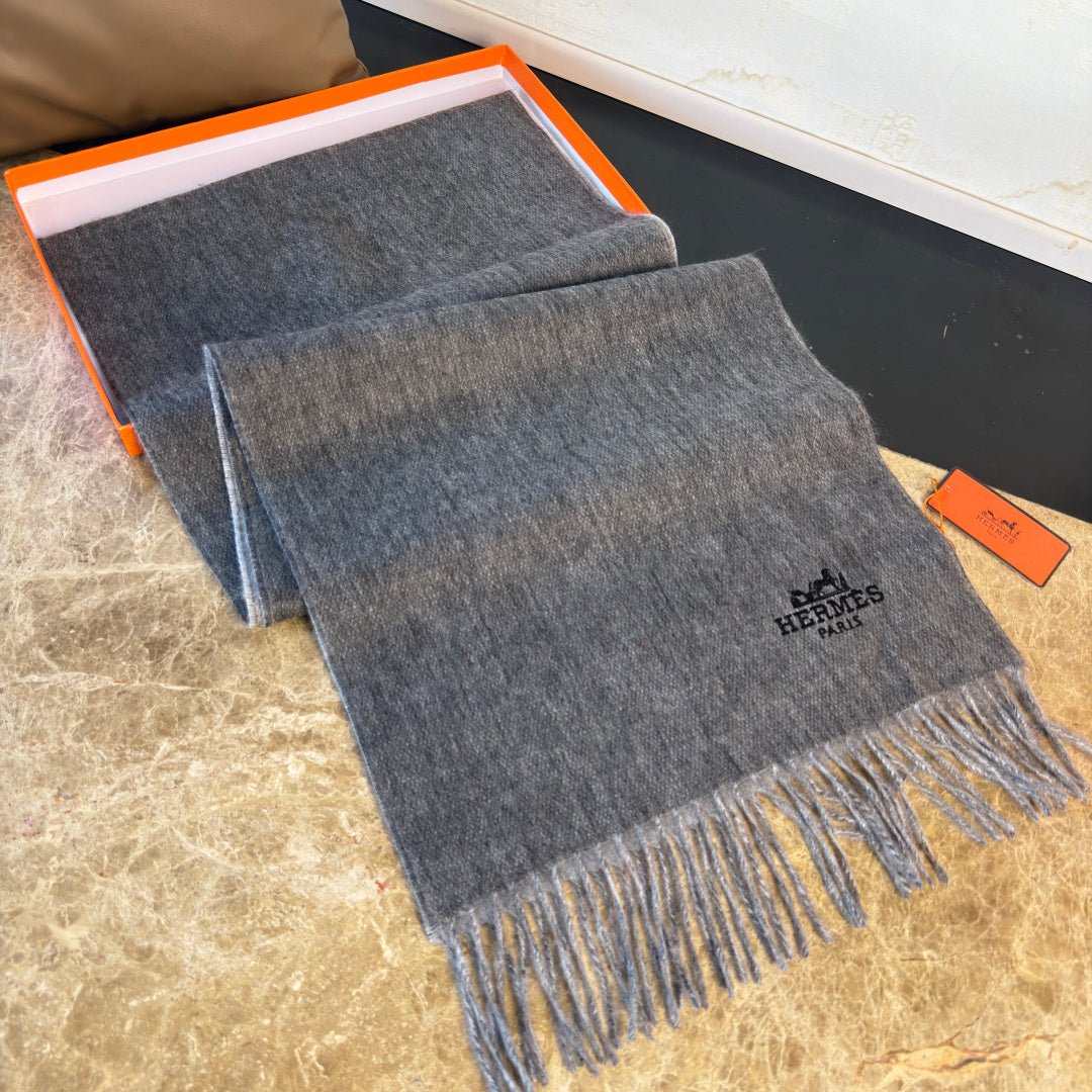 Hermès Embroidered Cashmere Scarf - Image 7