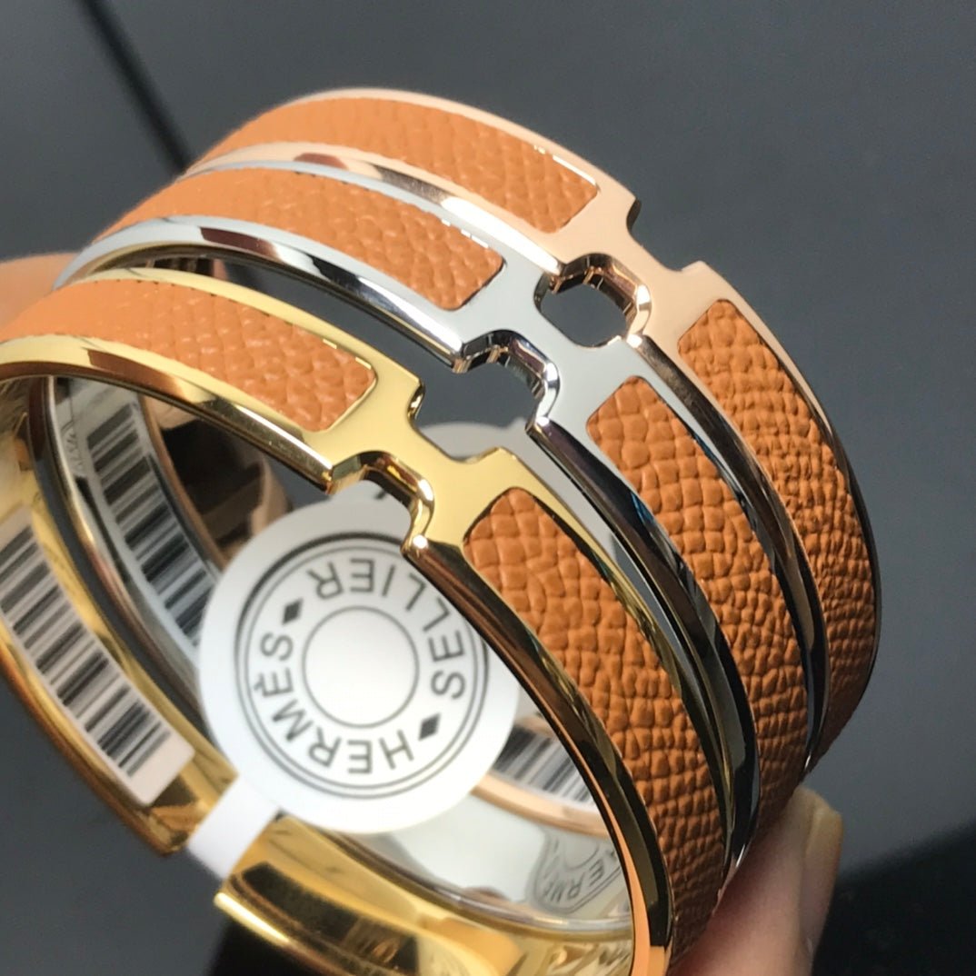 Alternative view of  Hermès O'Kelly Red Leather & Gold Bracelet