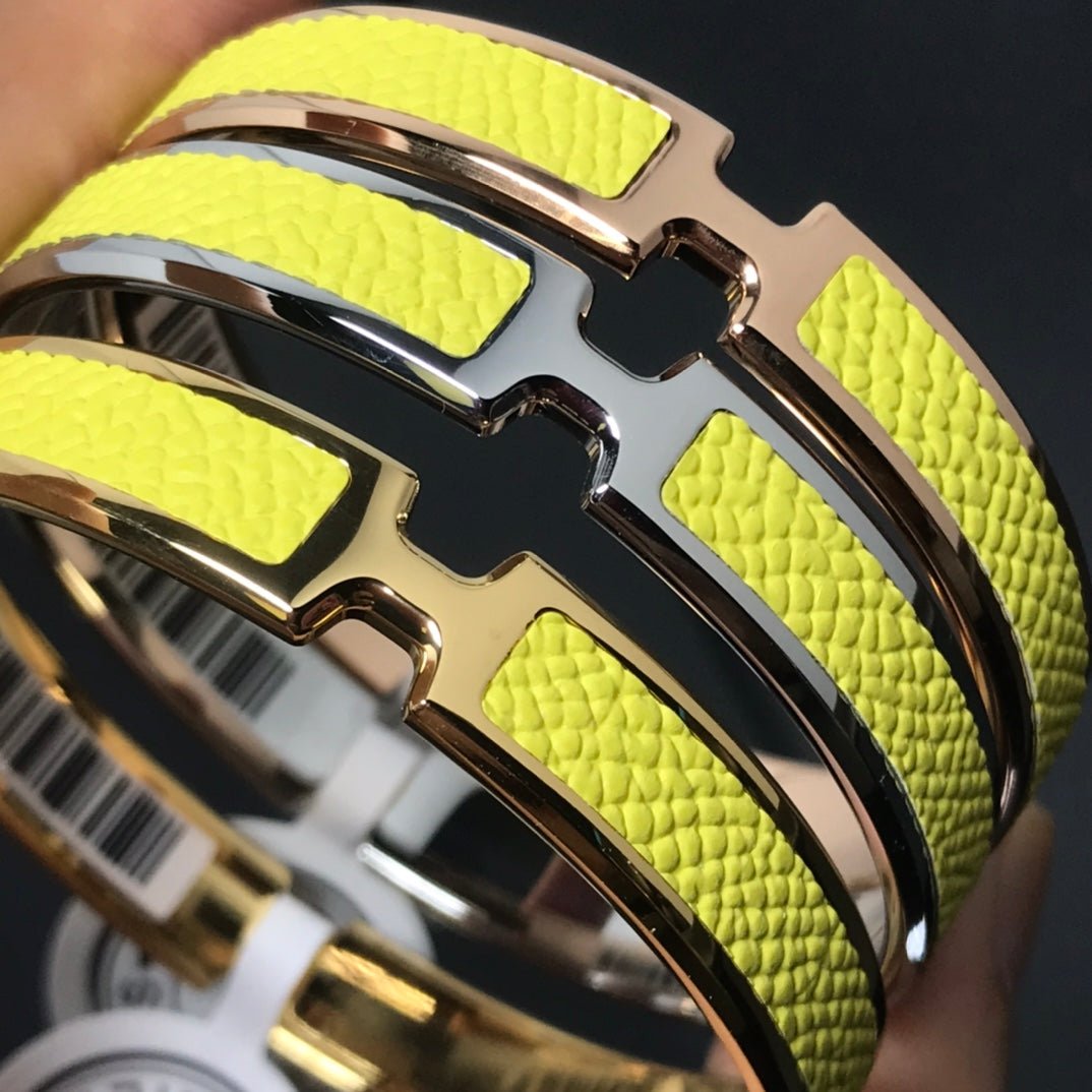 Alternative view of  Hermès O'Kelly Yellow Leather & Gold Bracelet