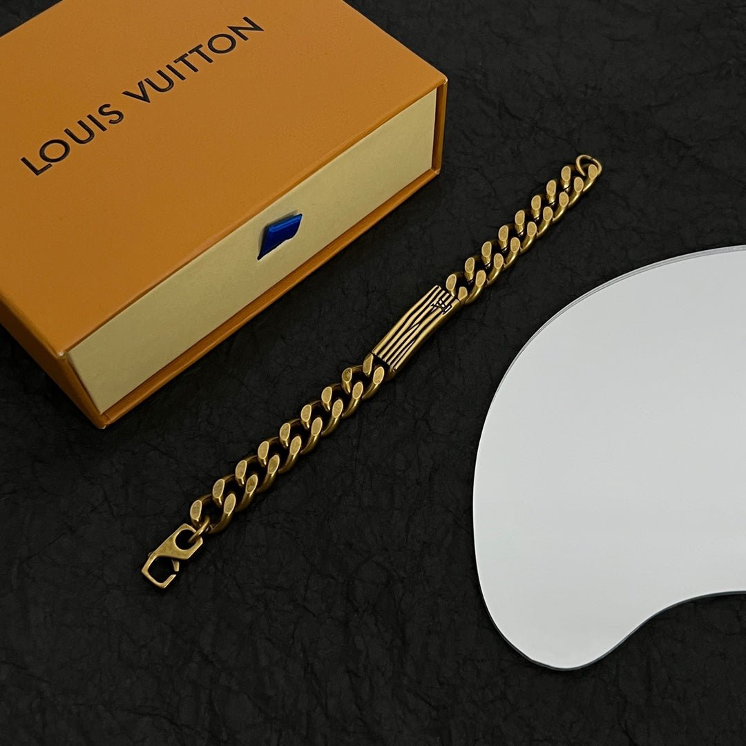Alternative view of  LV Vintage Textured Gold Curb Chain Bracelet