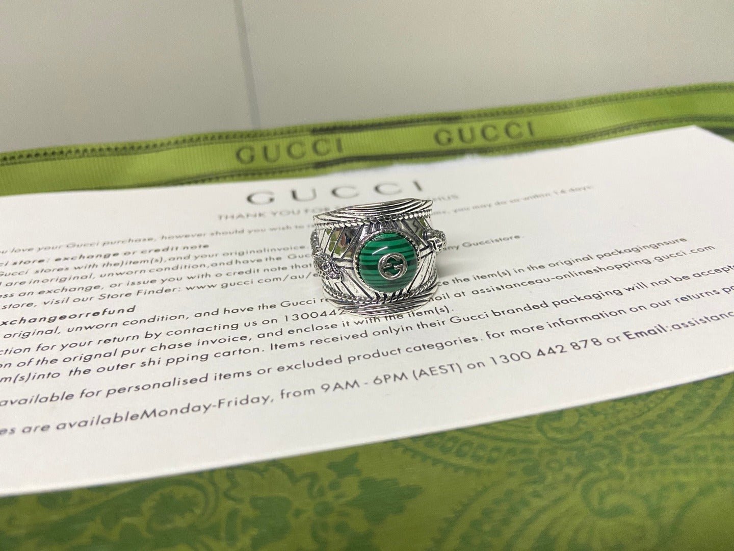 GUCCI Malachite Inlaid Twist Silver Ring - Image 8