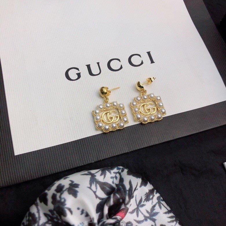 GUCCI Pearl Frame Square GG Earrings - Image 8