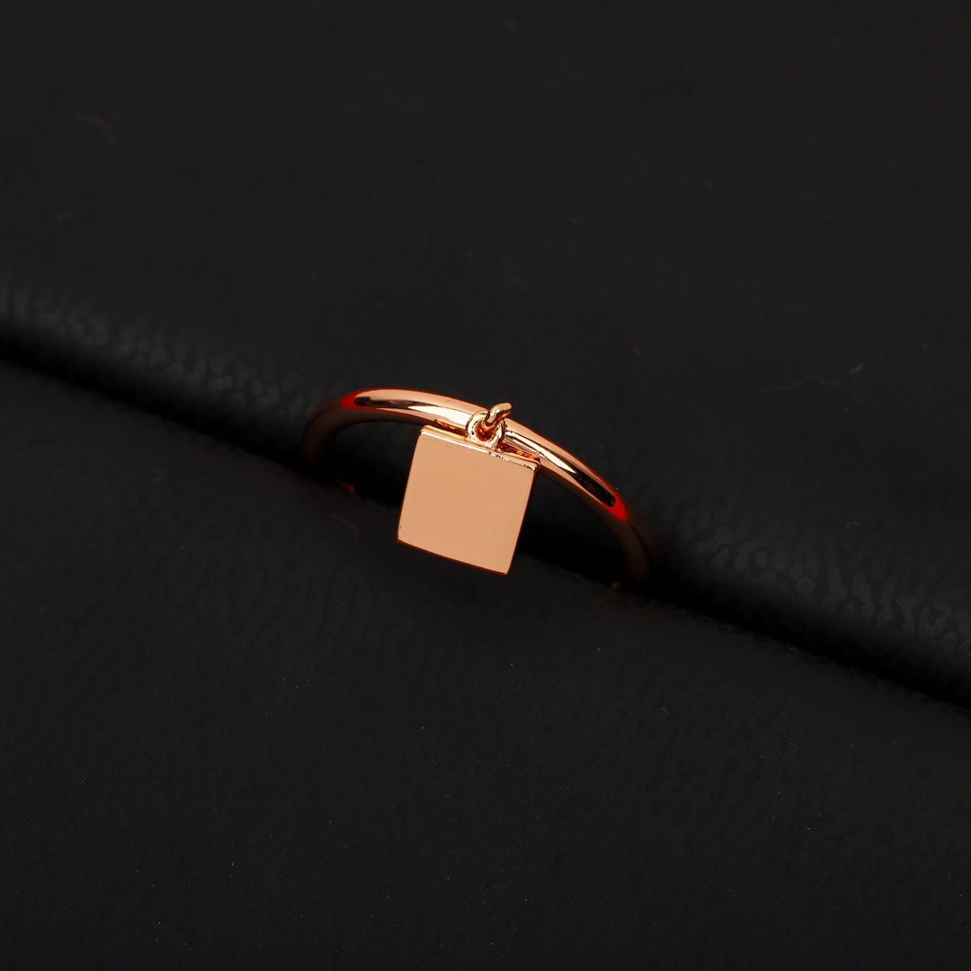 Hermès Rose Gold Diamond Pyramid Ring - Image 4