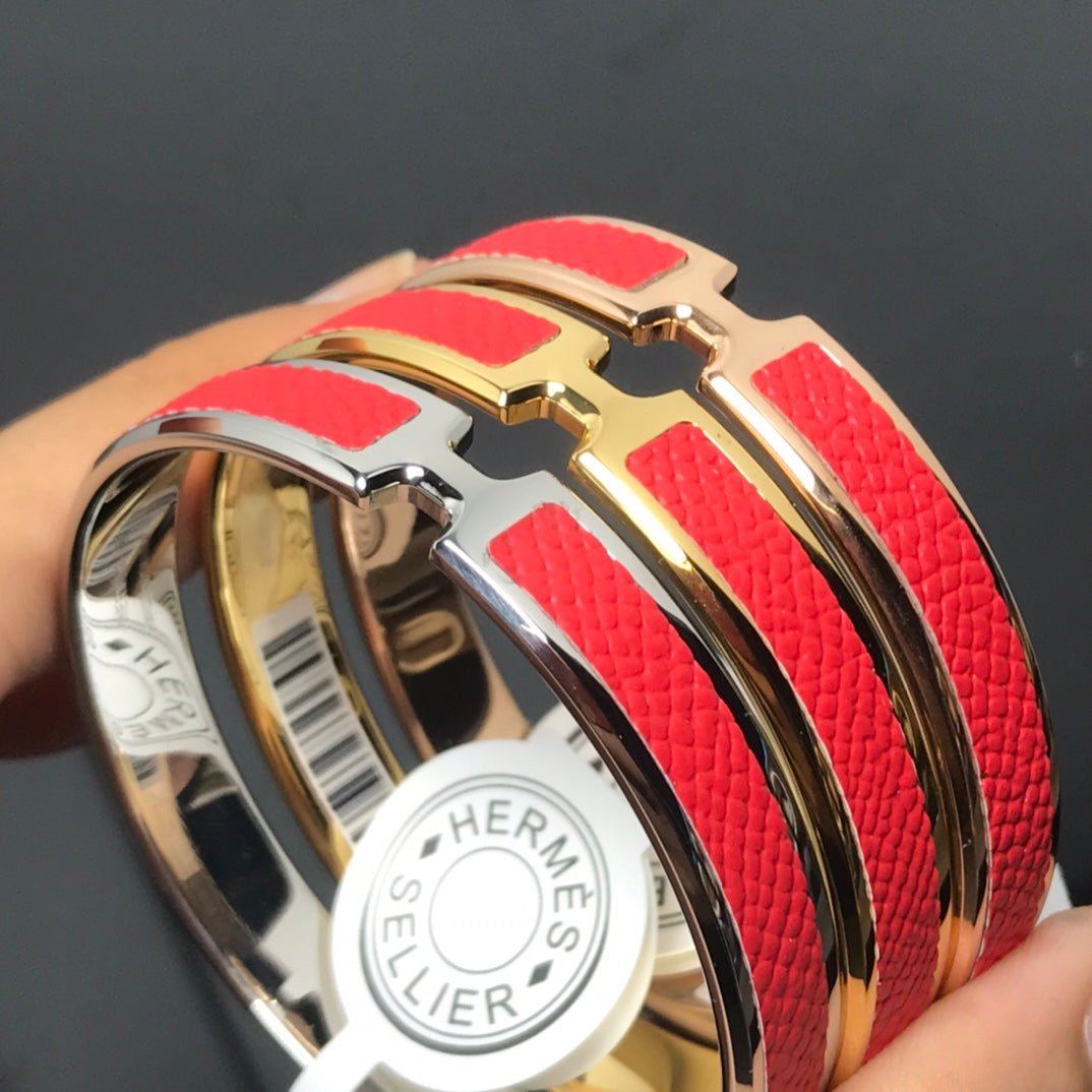 Hermès O'Kelly Red & Rose Gold Bracelet - Image 4