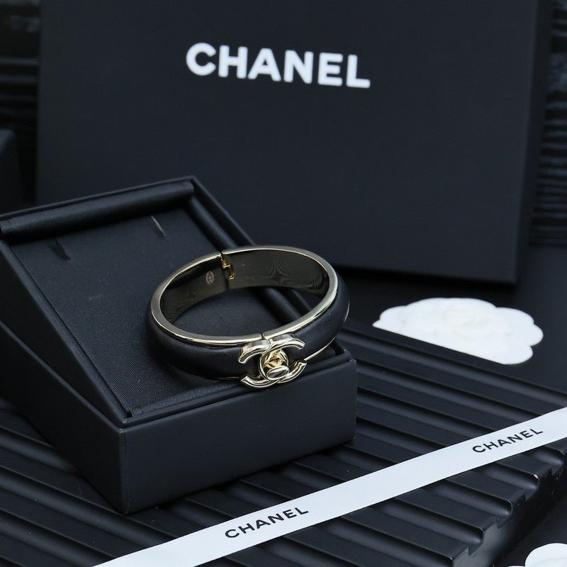 Chanel Gold Leather Double Band CC Cuff - Image 3
