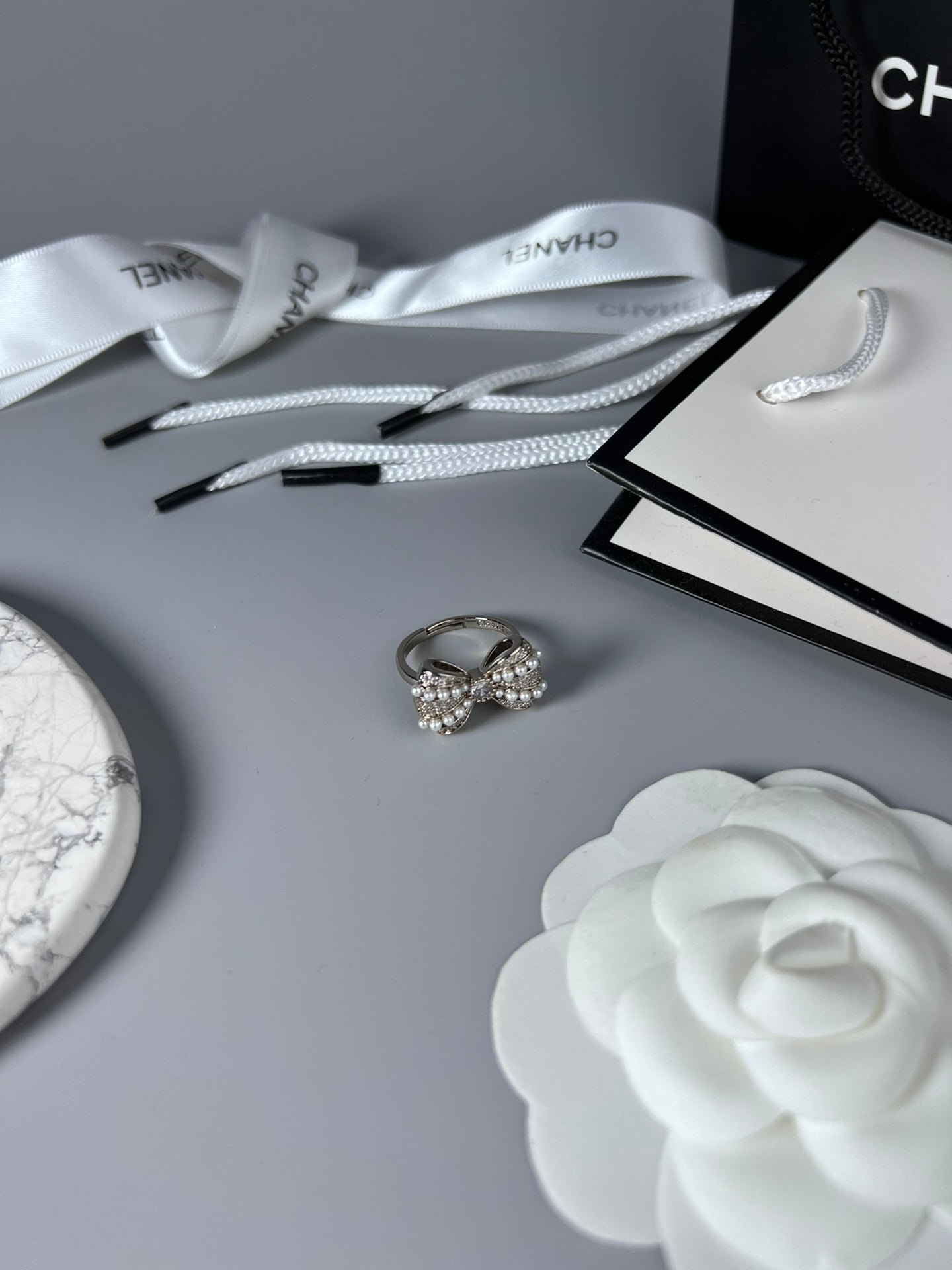 Chanel Silver Pearl Crystal Bow - Image 6