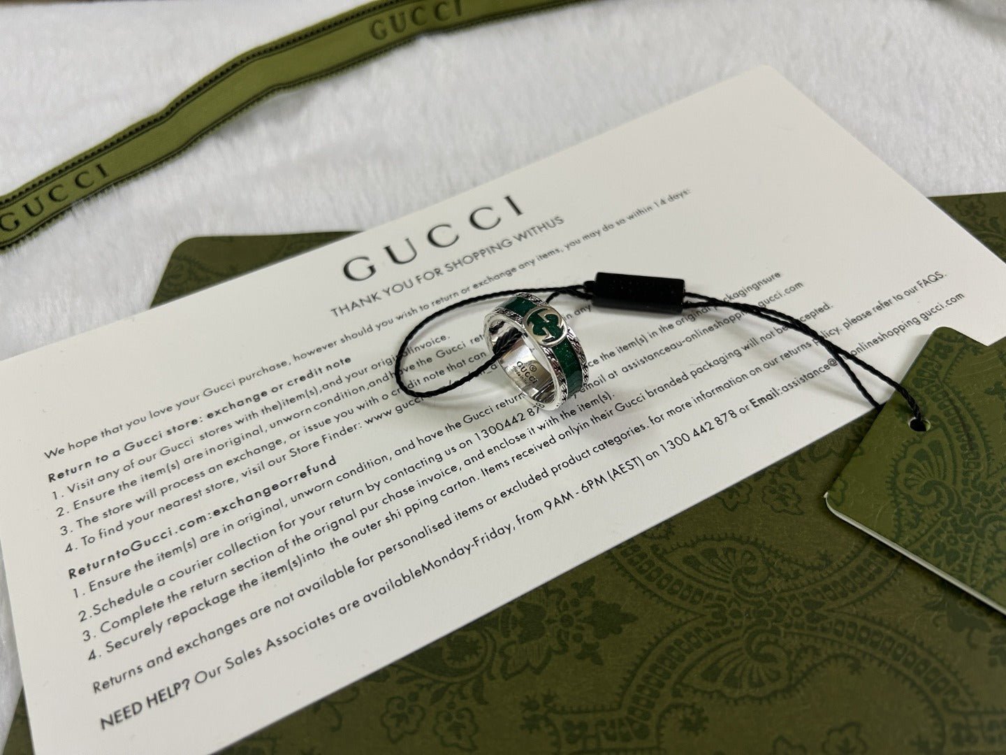 GUCCI Green Enamel Edge GG Band Ring - Image 12