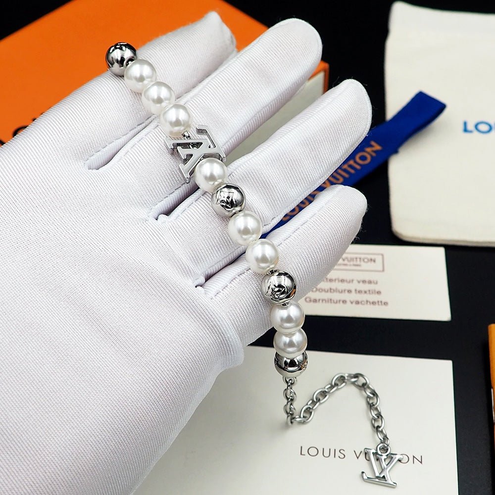 LV Pearl Logo Bracelet - Image 7