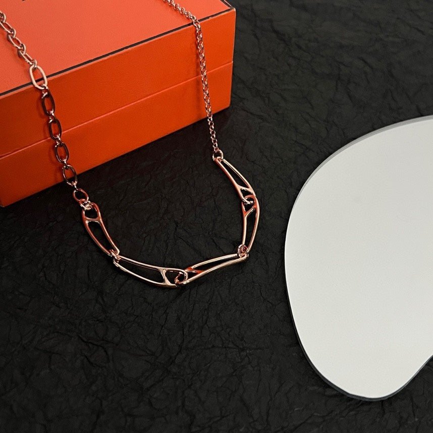 Hermès Gold Chaine d'Ancre Style Necklace - Image 5