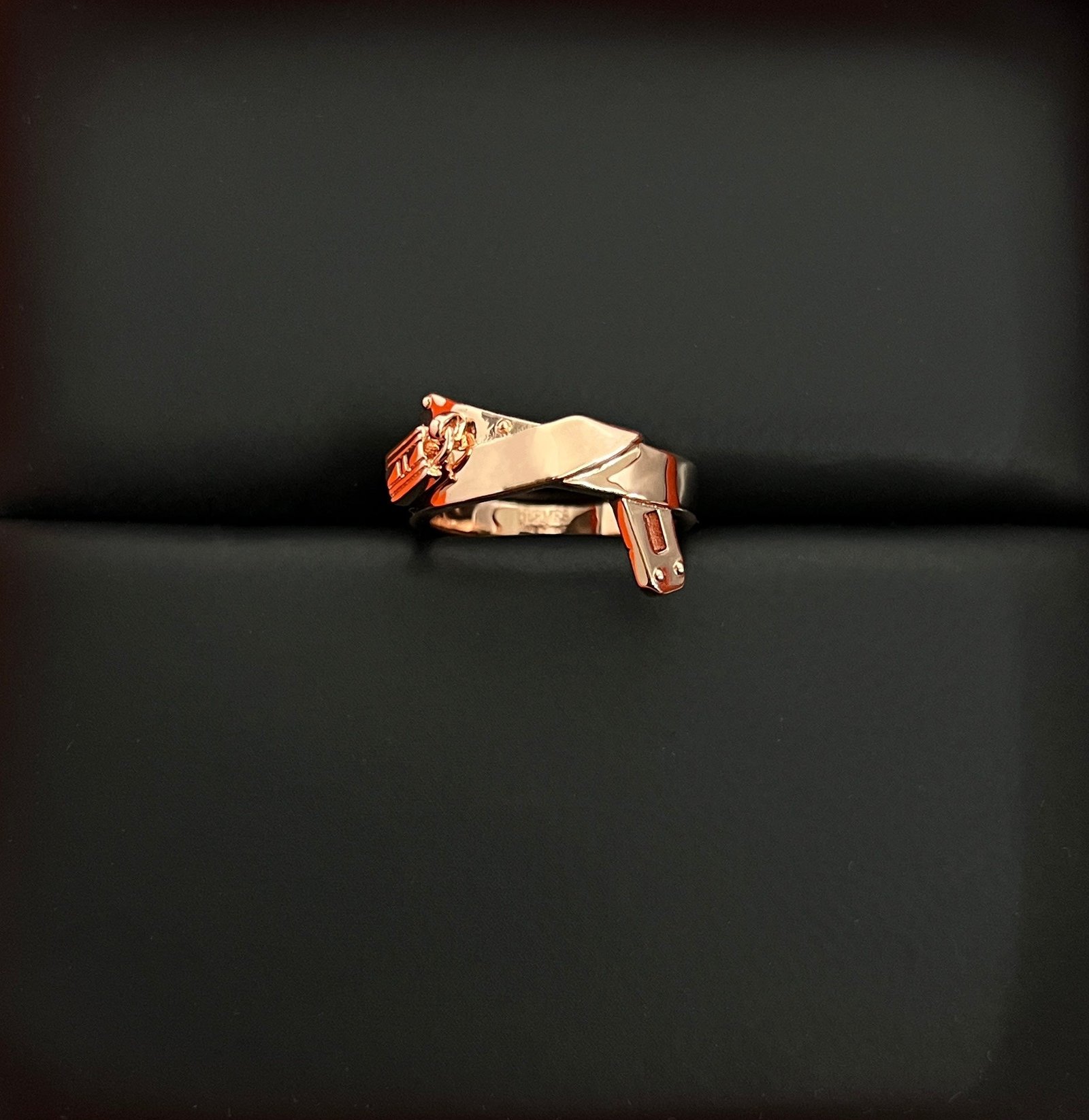 Hermès Rose Gold Kelly Knot Plain Ring - Image 6