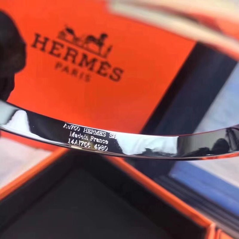Hermès Yellow Gold Full-Pavé Kelly Lock Bangle - Image 14
