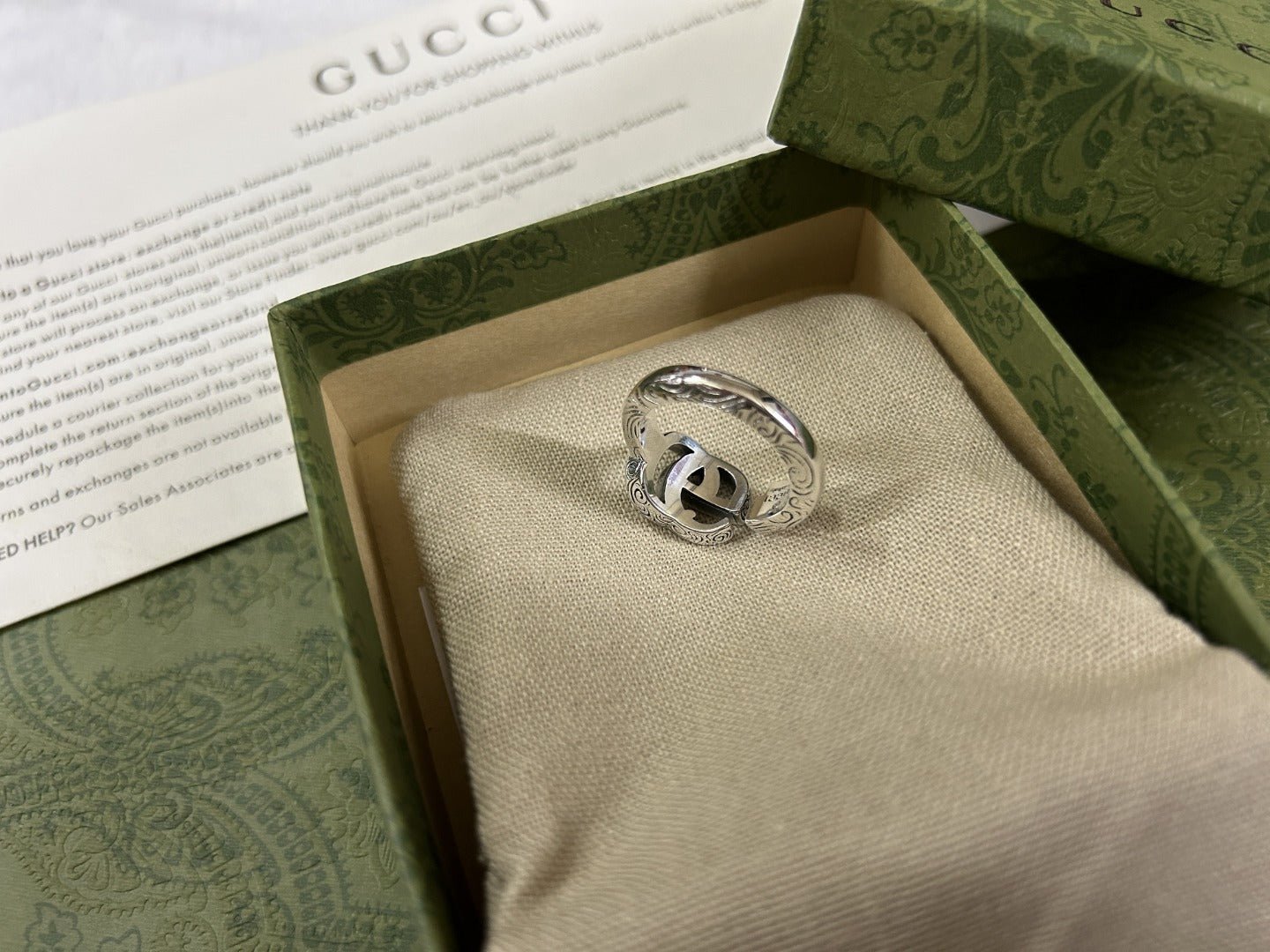 GUCCI Carved Open Interlocking G Ring - Image 7