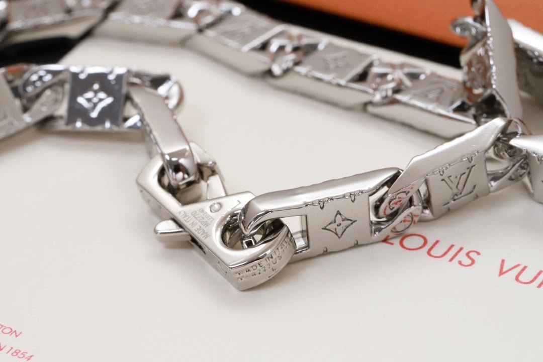 LV Silver Monogram Chain Bracelet - Image 5