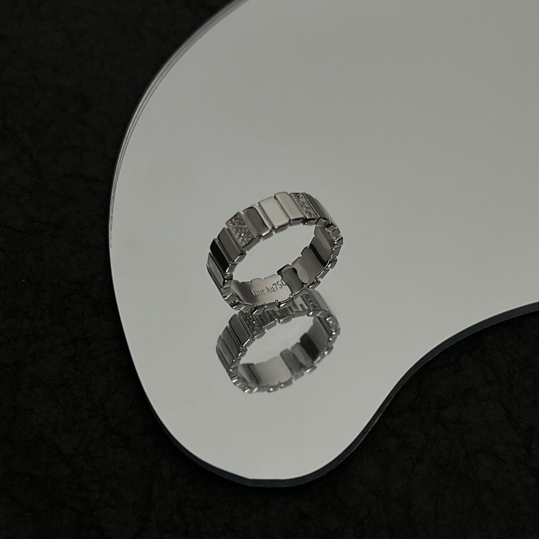 Dior Silver Geometric Rectangular Crystal Ring - Image 11