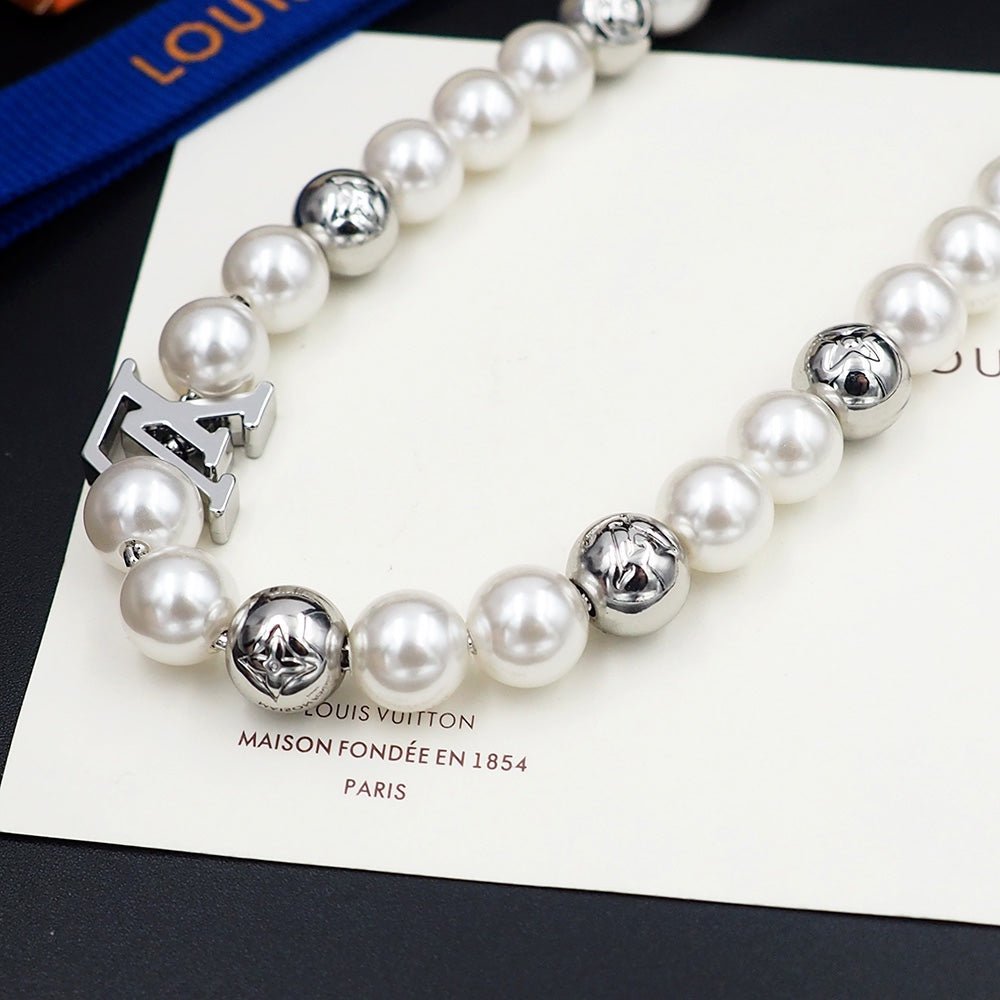 LV Silver Pearl Tiny Zircon Interval Choker - Image 9
