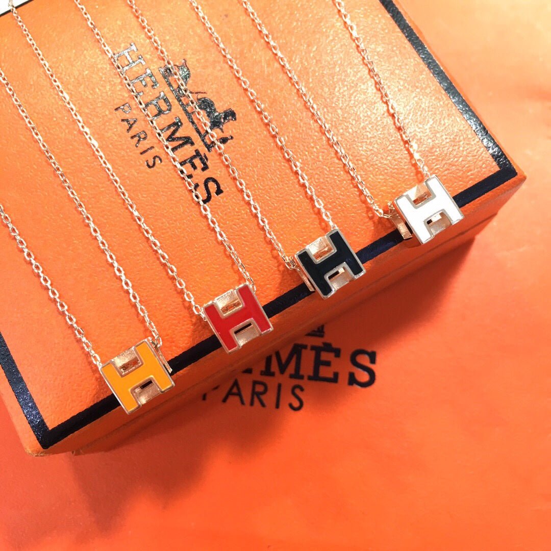 Hermès White Enamel Gold Cube H Necklace - Image 5