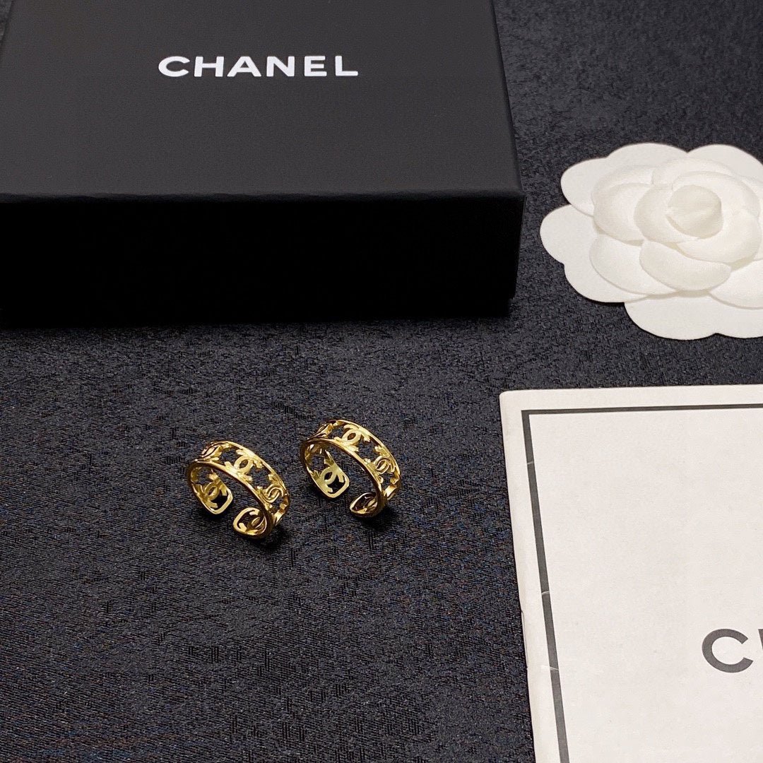 Chanel Gold Hollow Floral CC Open Cuff Earrings Pair - Image 9