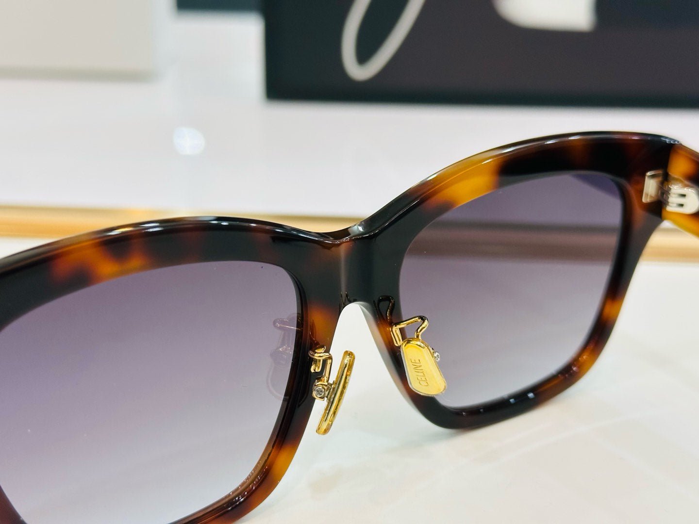CELINE Tortoise Square Gradient Shades - Image 7