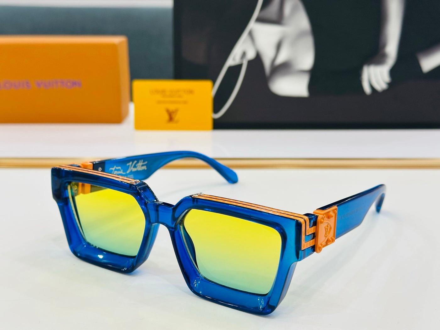 Alternative view of  LV Green Acetate Crystal Square Sunglasses